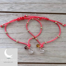 Load image into Gallery viewer, Pulseras en hilo trenzado con piedras laminadas en oro